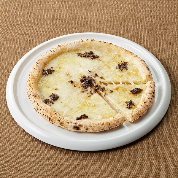◆〈Z’s MENU〉ナポリで食べたチーズピッツァ〜トリュフの香り〜