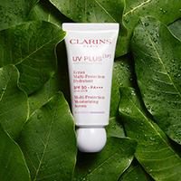 〈CLARINS〉UVプラス 5P モイスチャライジング マルチ デイ